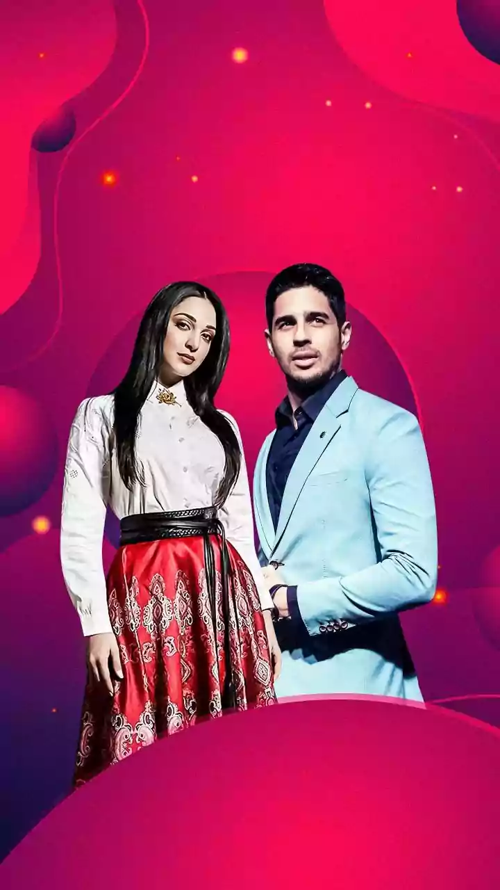 New mother Kiara Advani greets 'Hello 2026' through a touching message, sharing previously unseen moments from a romantic outing with Sidharth Malh...