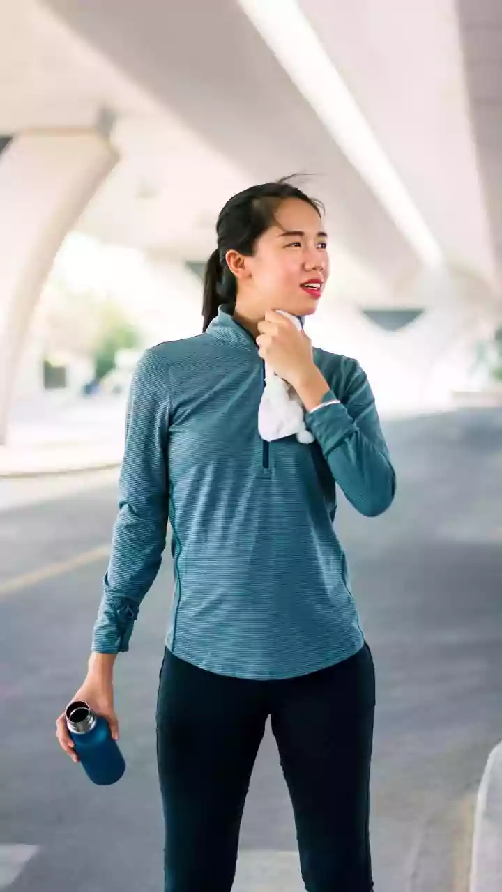 Sweaty Commutes Can Mess With Your Skin