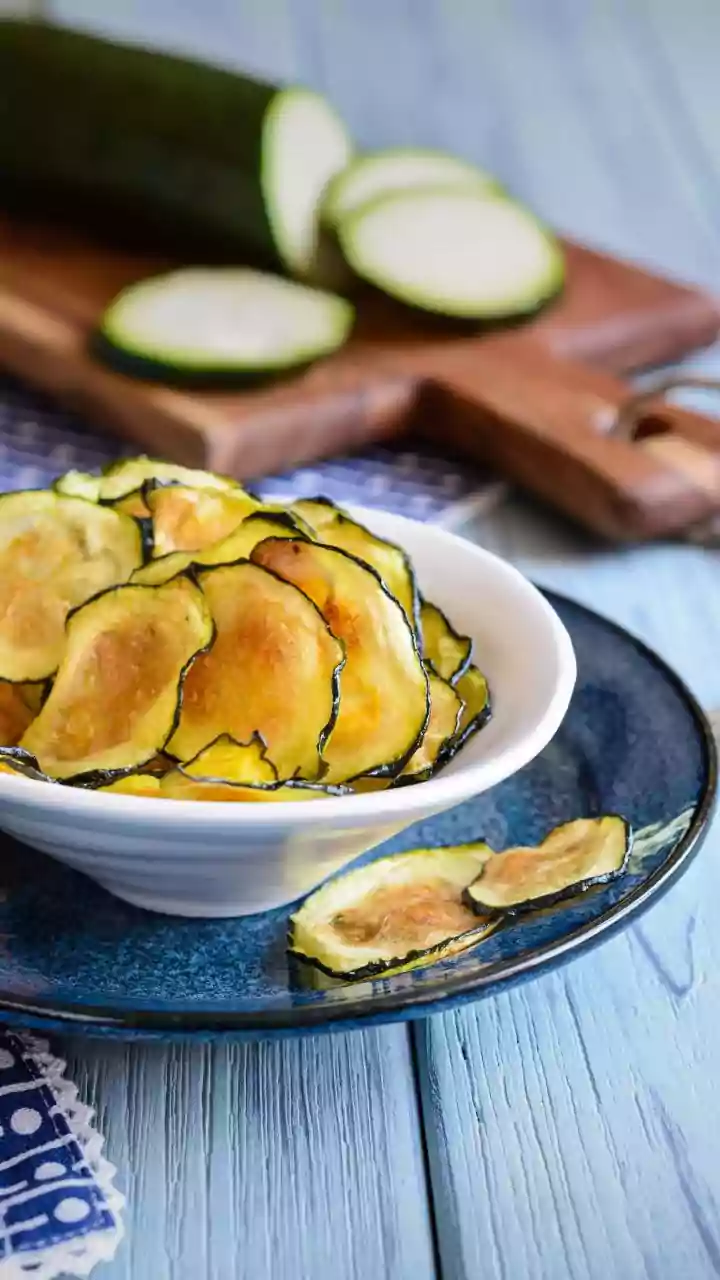 How to make crispy zucchini chips at home