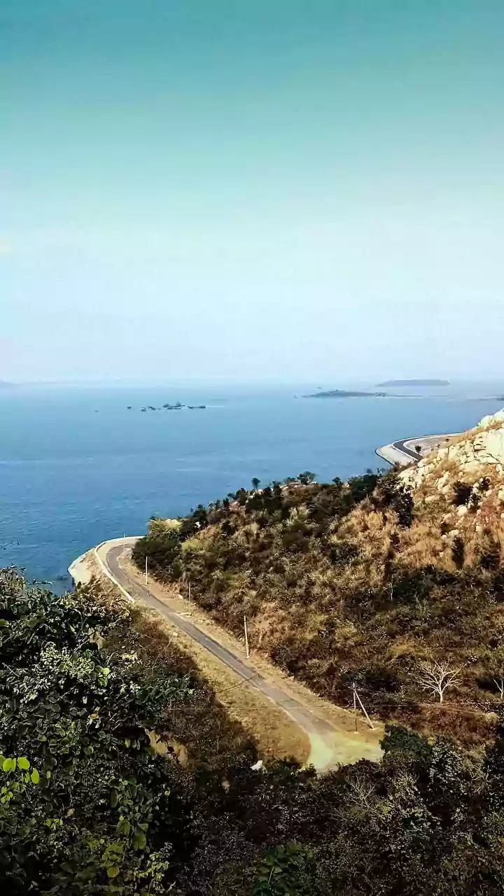 Post-Monsoon Travel: Best Routes To Satara, Coorg, And Mahabaleshwar For Drivers