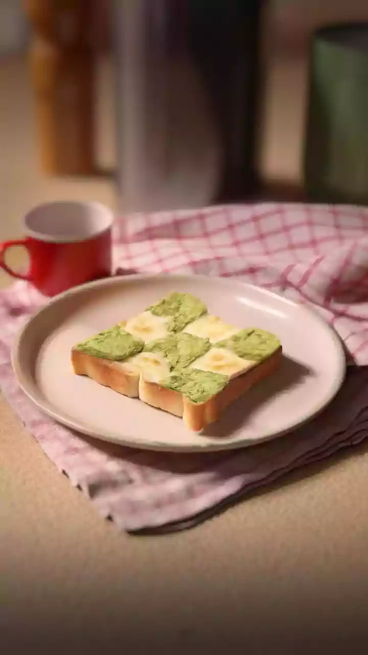 Mastering Checkered Toast: Effortless Elegance for a Stunning Breakfast