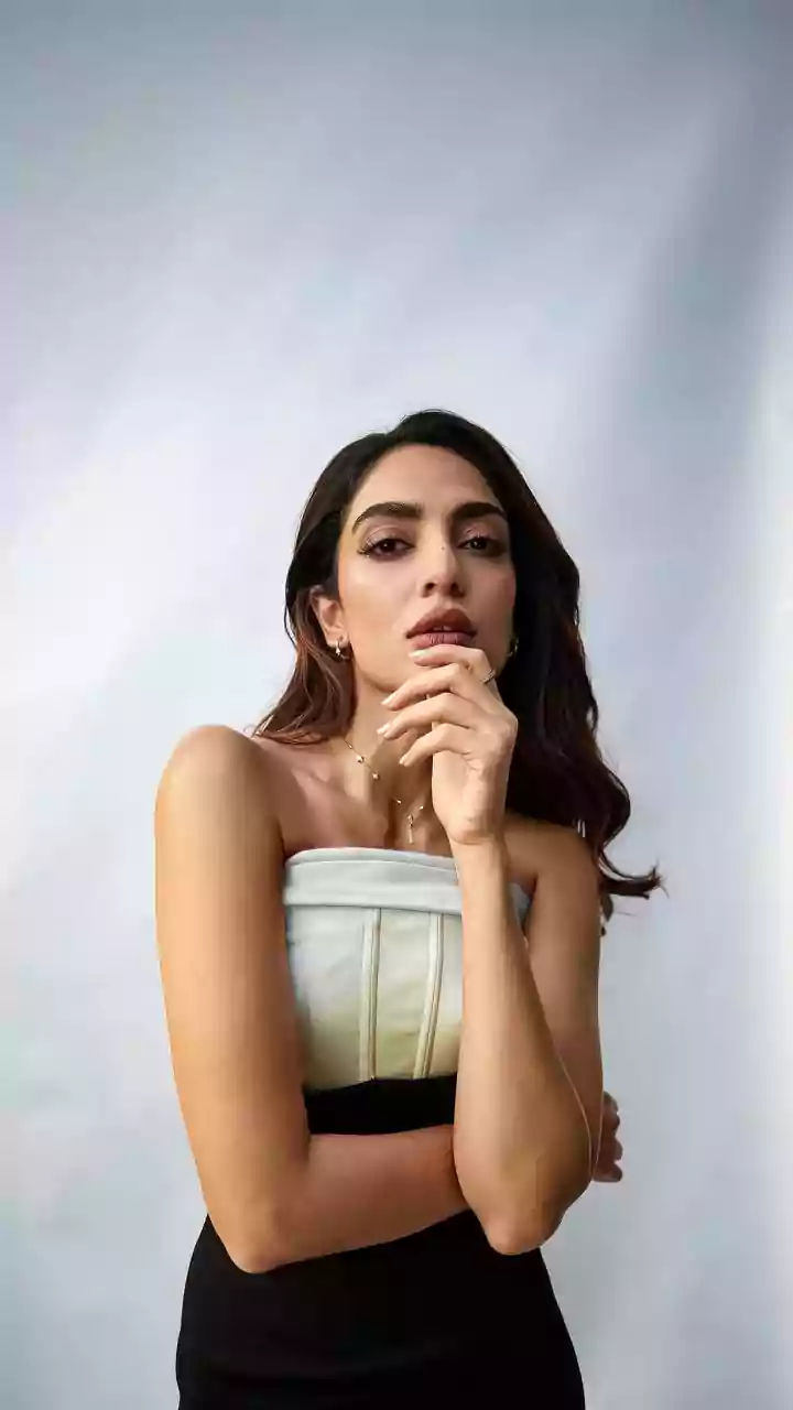 Why Diffused Lip Edges Can Make Makeup Look Less Formal And More Modern