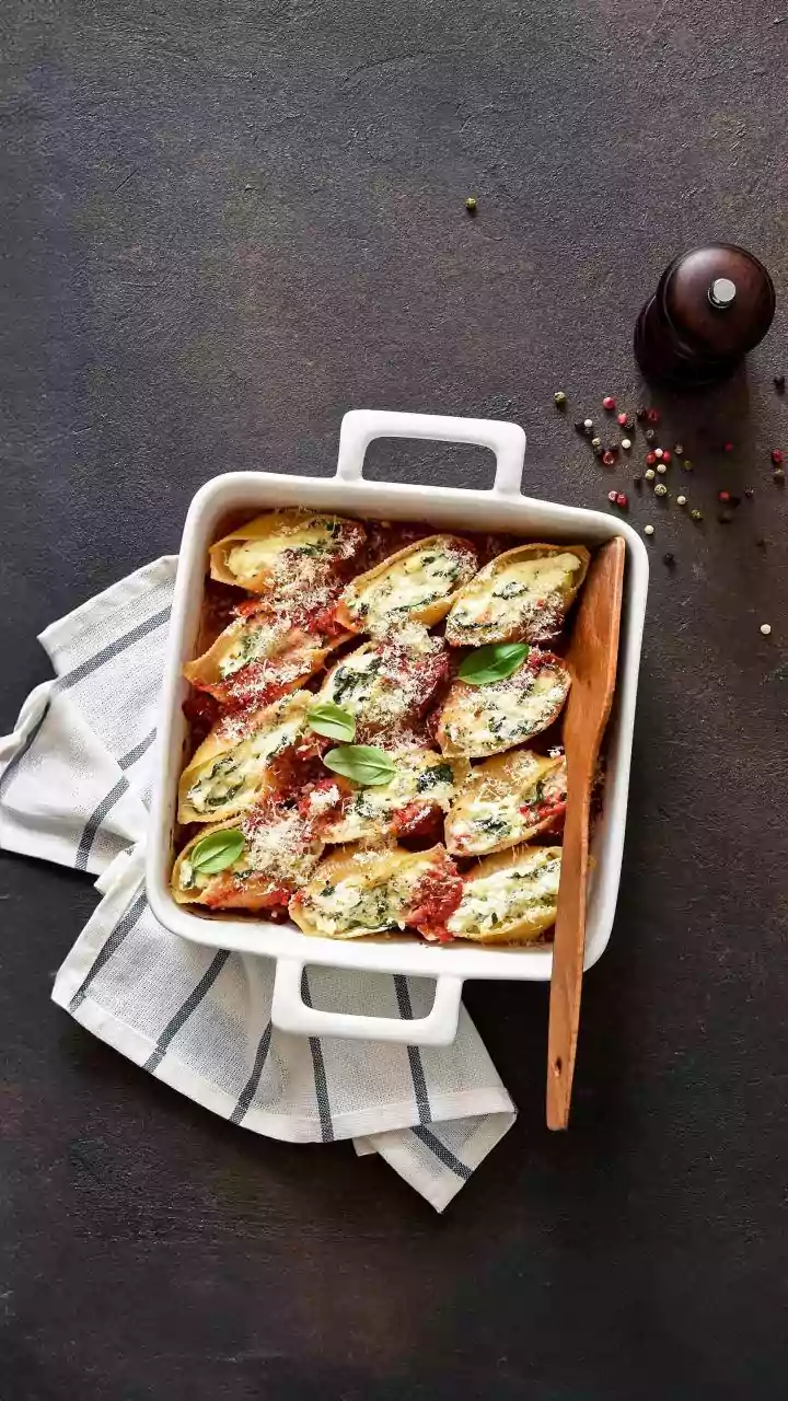 Small Gatherings Benefit from Dishes That Hold Well
