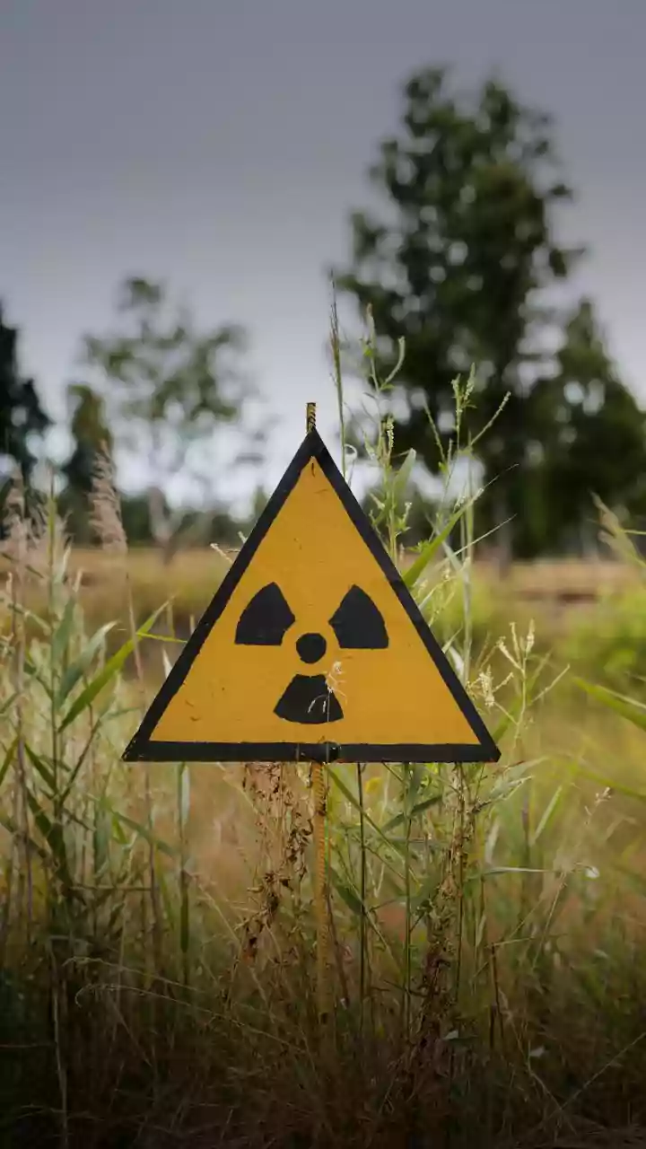 Drone russo atinge armazém nuclear em Chernobyl, diz Kiev