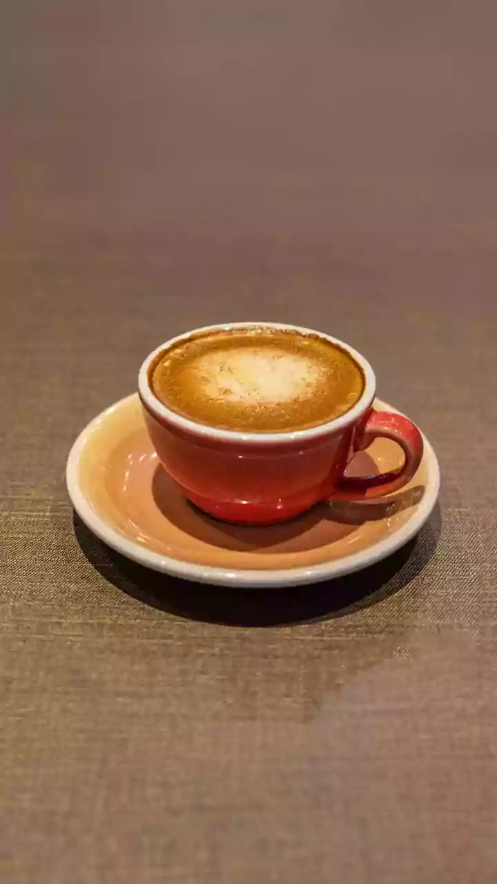 Café com gema de ovo? Conheça a bebida cremosa que é febre na web