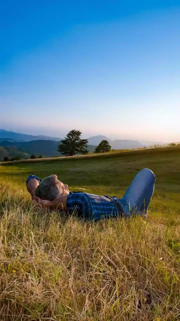 How To Protect Personal Time By Establishing Clear Work Boundaries Before Extended Weekend Breaks