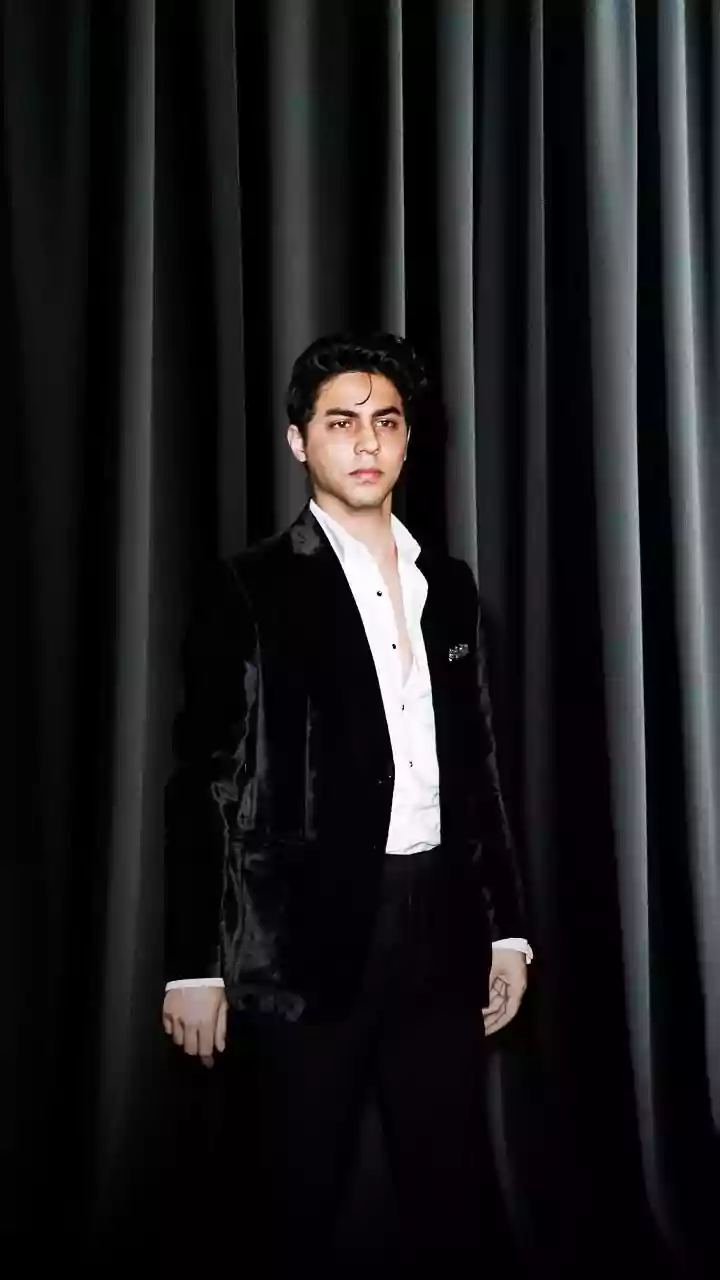 Aryan Khan To Direct Father Shah Rukh Khan In A New Movie? Insider Reveals It All