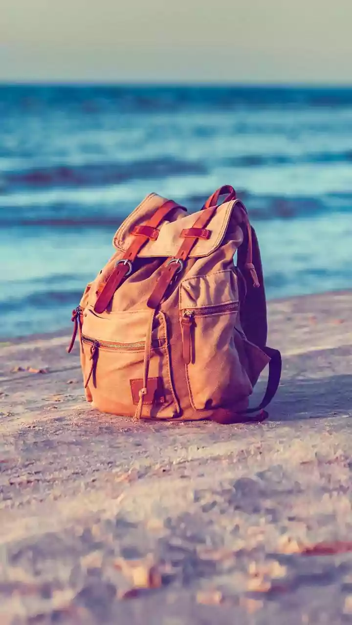 Why Compression Bags Allow Young Backpackers To Save Money By Avoiding Excess Baggage Fees
