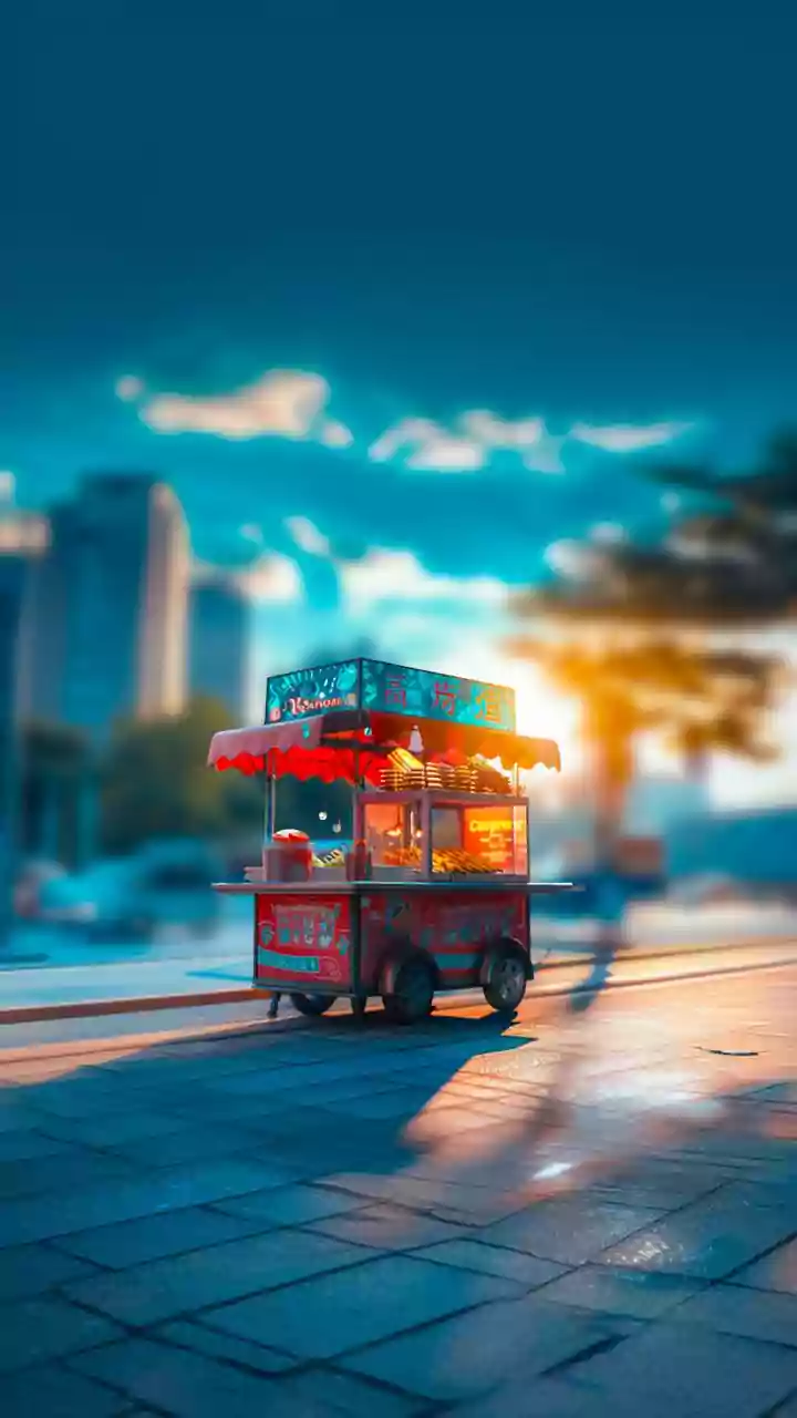 Street food at night feels safer—but does cooler air really make a difference?