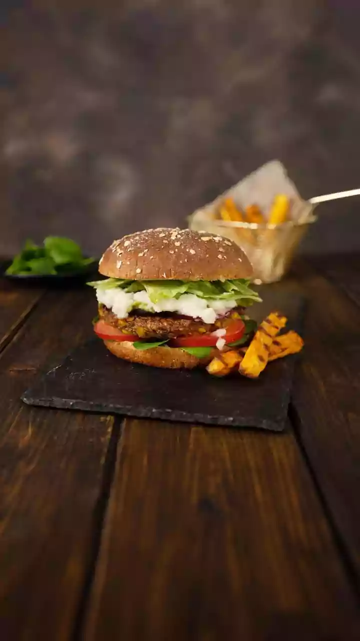 How To Open A Burger King Outlet In India: Costs, Earnings And Steps To Apply