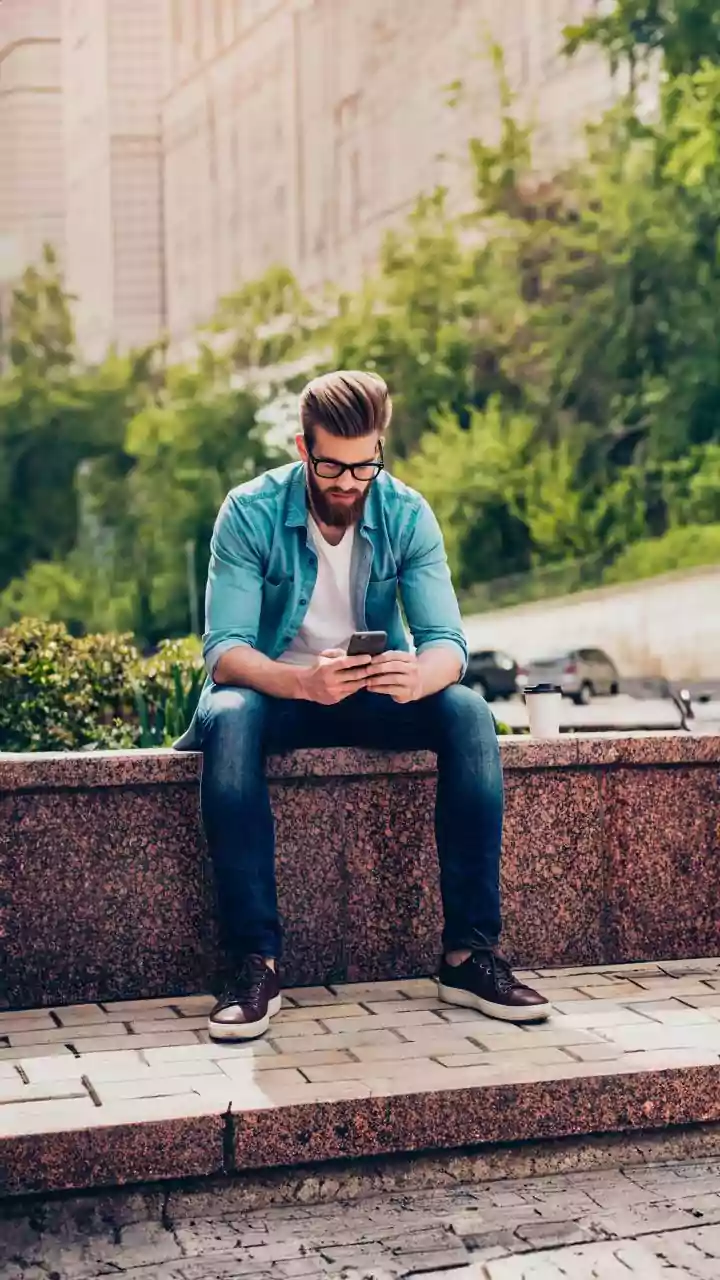 Students And Remote Workers Use Localised AI Privacy Shields To Mask Data On Public Wi-Fi