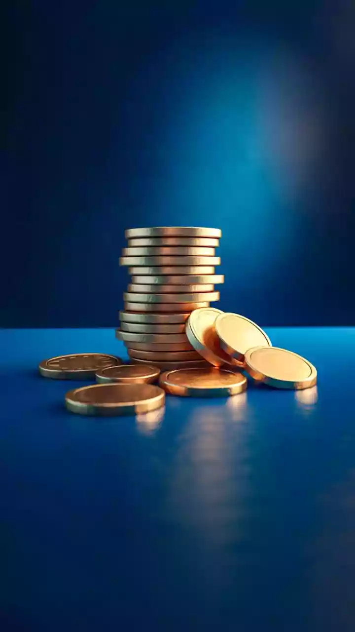 Indian rupee bounces back ahead of key RBI policy update