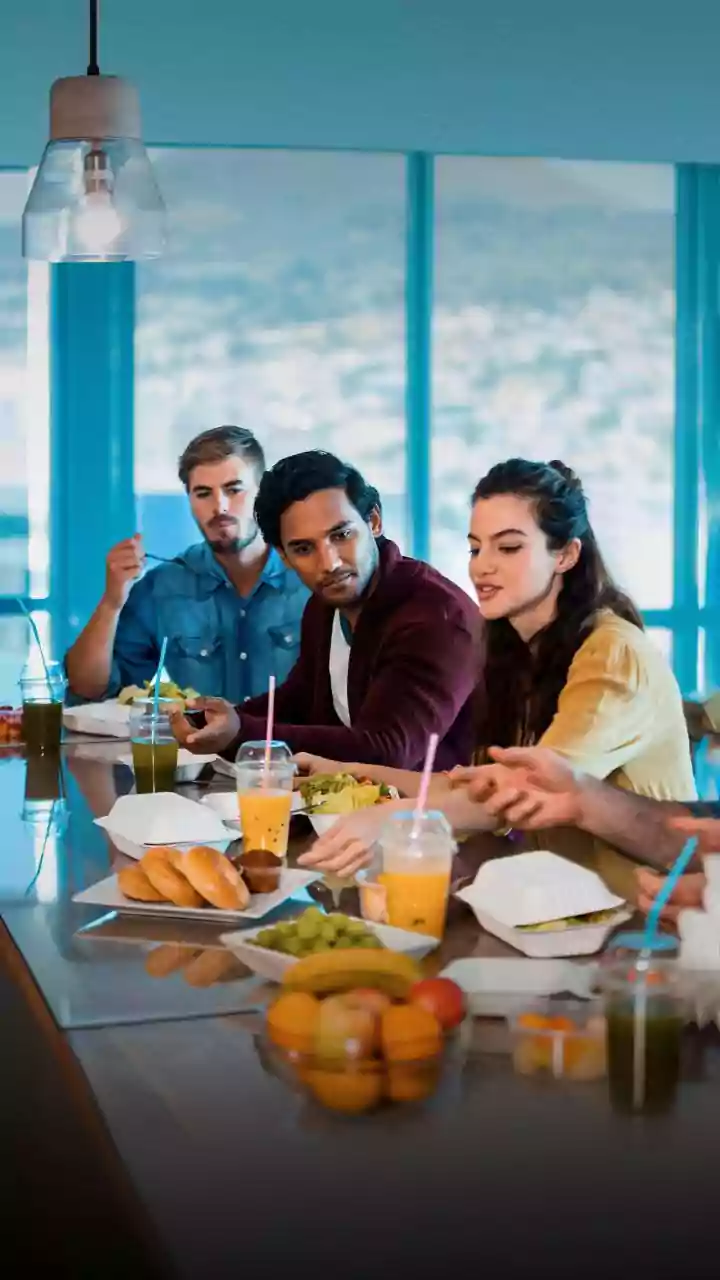 How Young City Professionals Enjoy Budget Entertainment Through No-Spend Weekend Plans