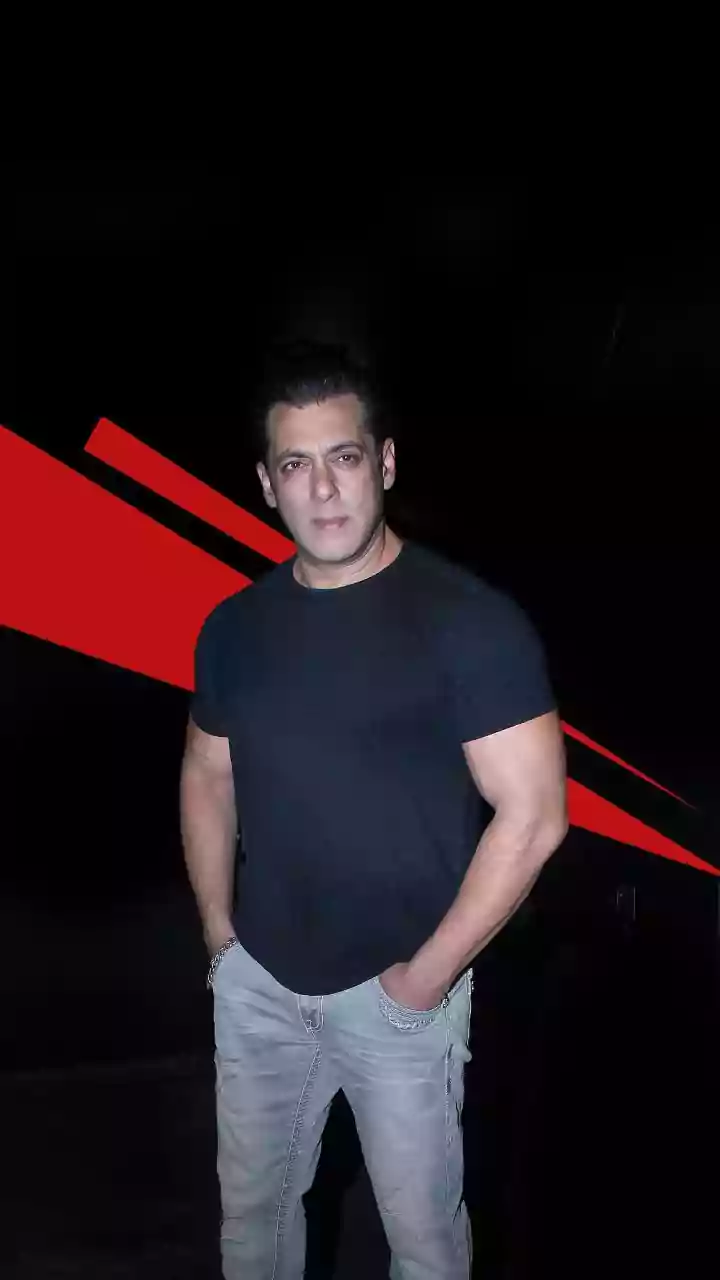 Before 60th birthday, Salman flexes muscles: Check out post