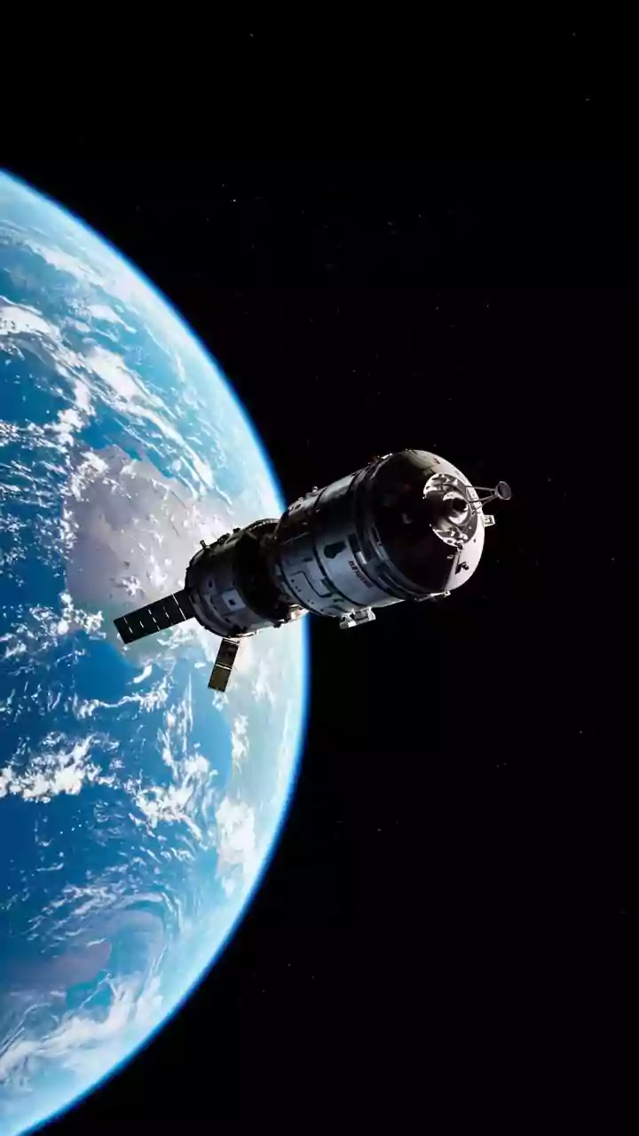 How Private Companies Plan Orbital Habitats To Replace ISS Station