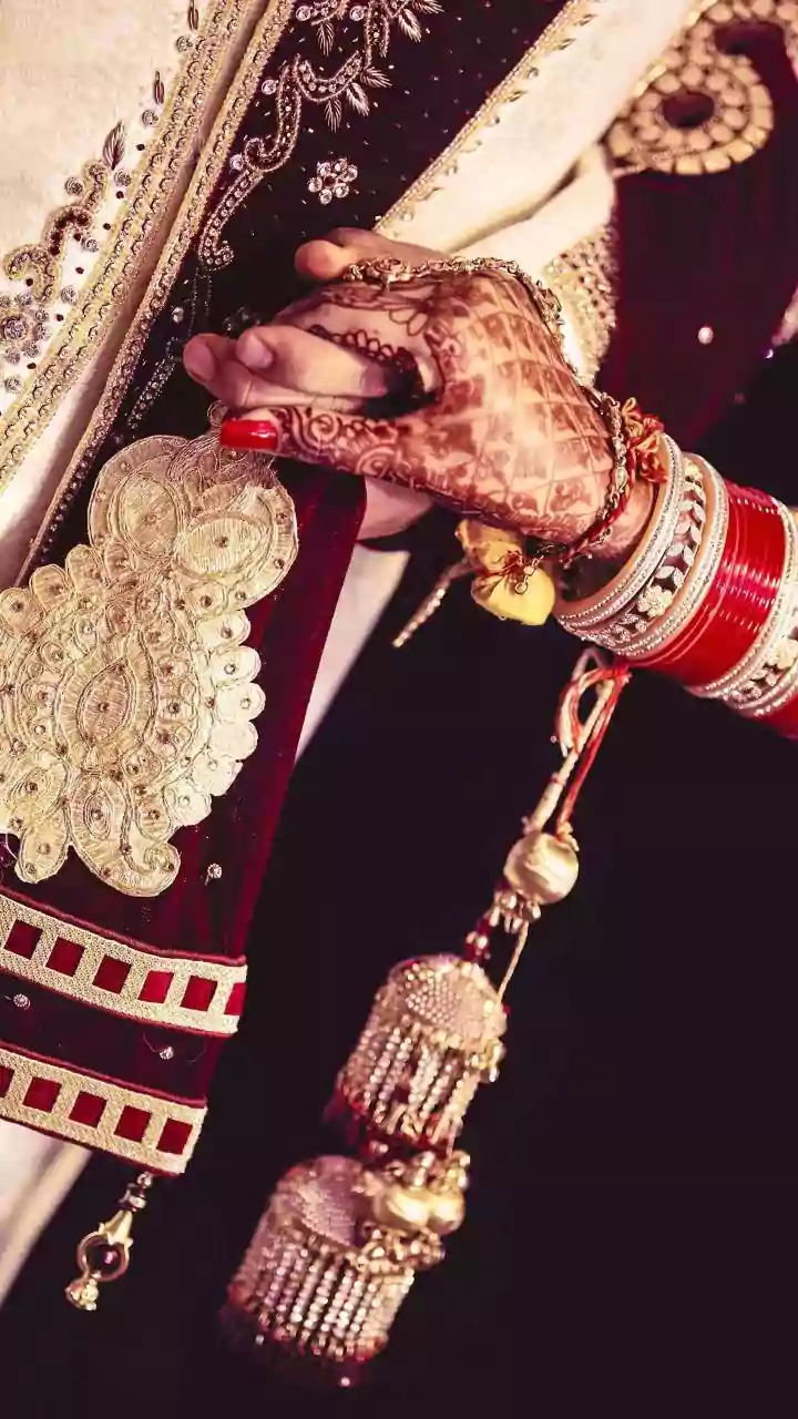 Intricate Mehendi Magic: Shweana Raiturcar Salgaocar's Stunning Pre-Wedding Henna