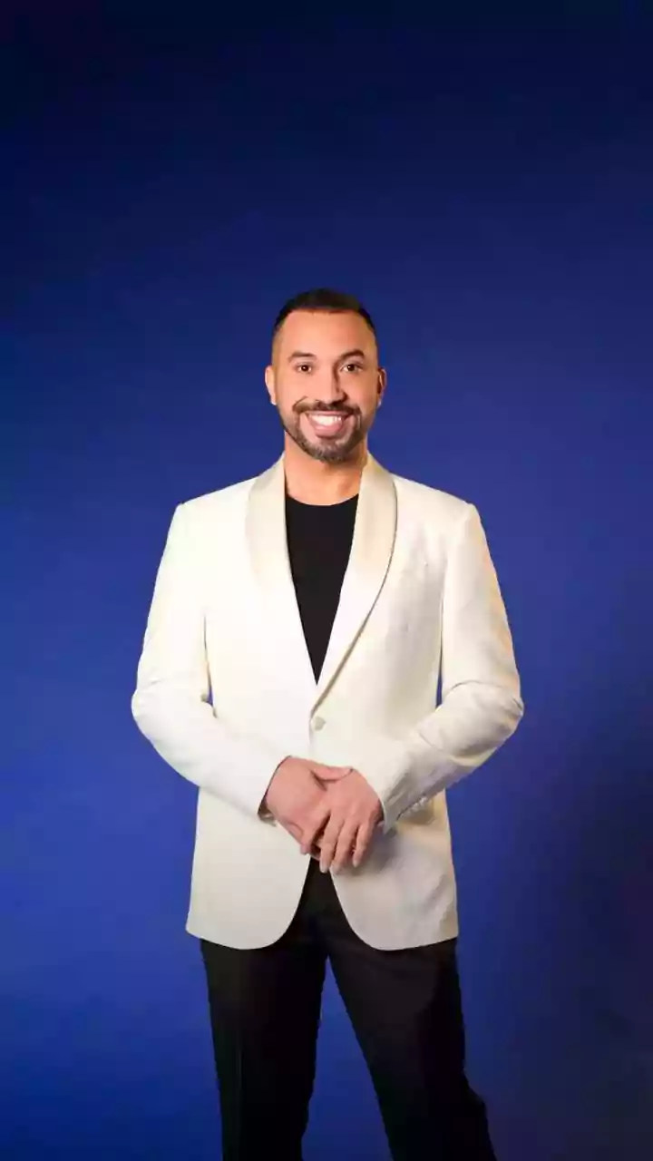 Gil do Vigor diz que tentou sair com mulheres após crise com religião.Vejavídeo