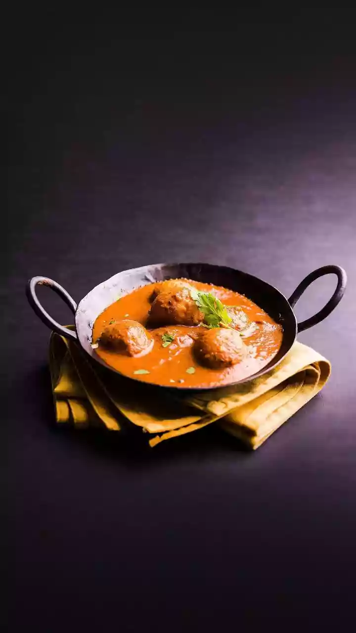 A Heavy Cast-Iron Kadai May Not Suit Every Home Cook