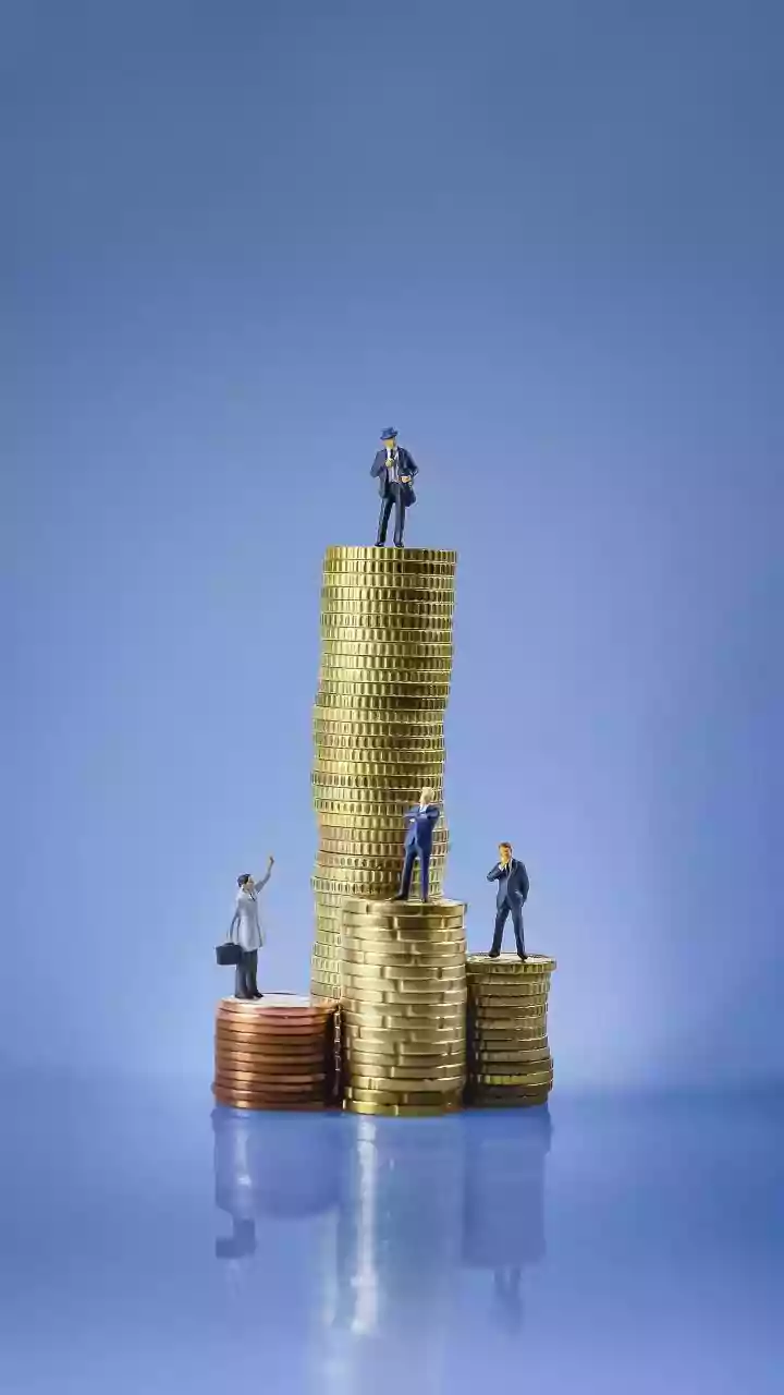 Gold Price Rises to Rs 99020; Silver Climbs