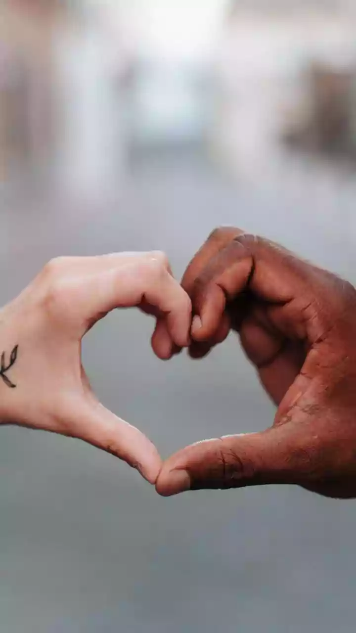 Age-Gap Relationships: Unpacking a Chinese Proverb's Insights on Love and Society
