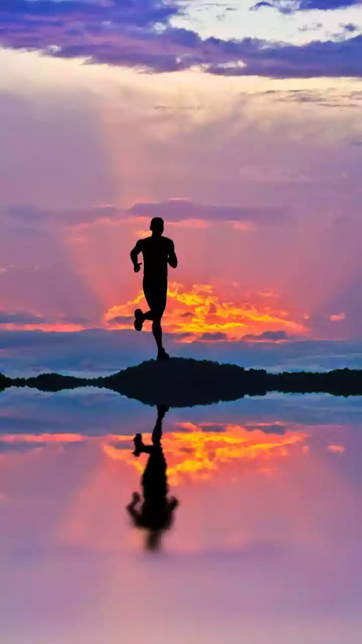 The Viral Run To Meditate Craze Overruns Wellness Vlogs