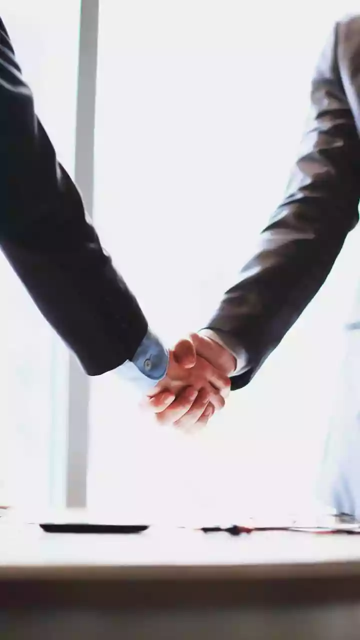 Japan's MUFG to acquire 20 pc stake in Shriram Finance for Rs 39,618 cr