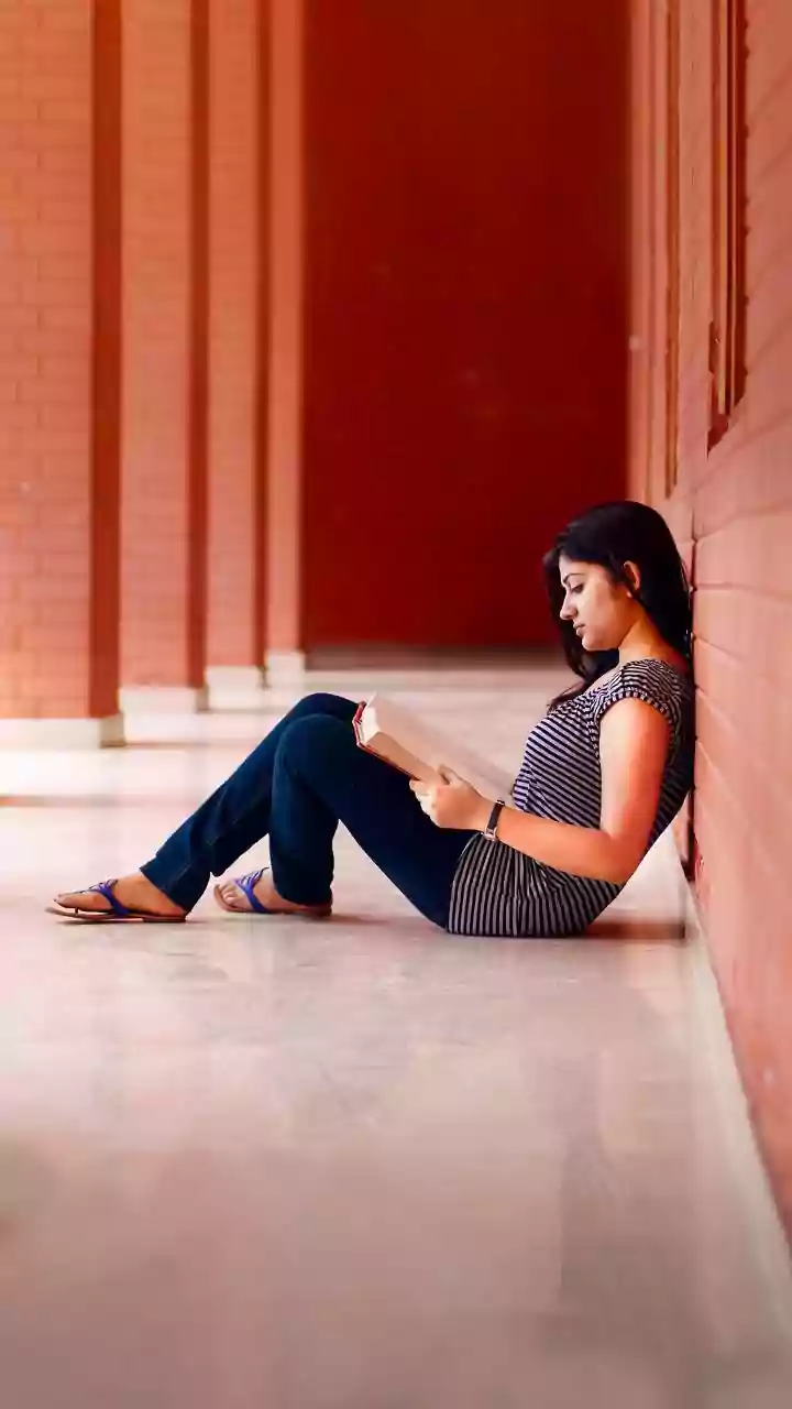 Fellowships Make Research Careers Less Abstract