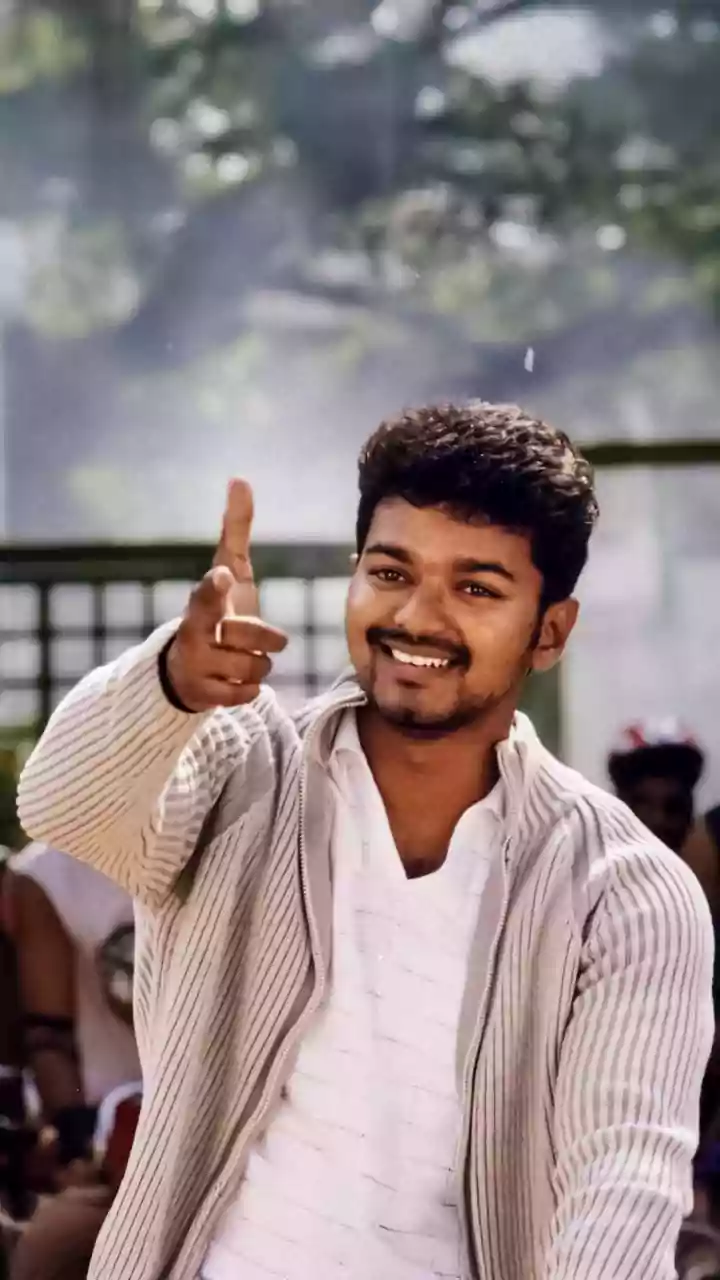 Jana Nayagan: Thalapathy Vijay's Overseas Advance Booking Surge!