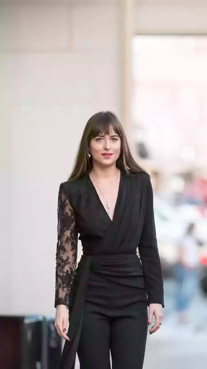 Dakota Johnson Revives The Classic Headscarf With Effortless Ease In NYC