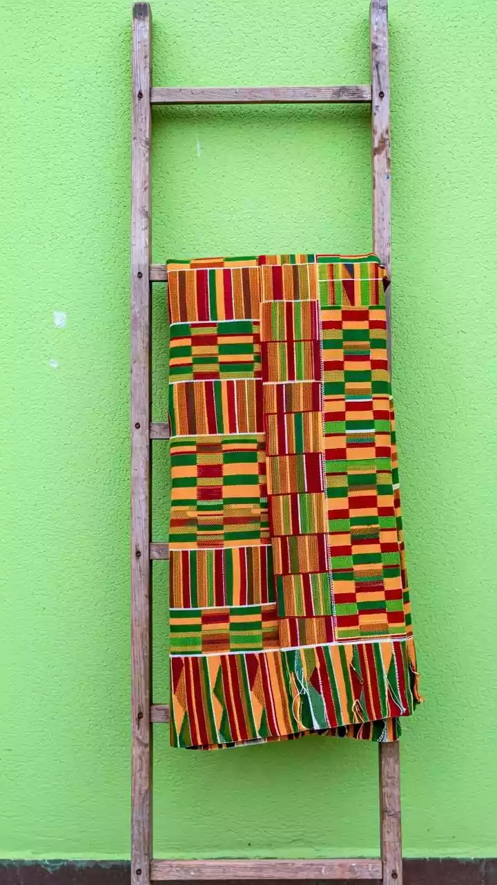 Transforming African Fabric Scraps into Artistic Coasters: A Sustainable Craft