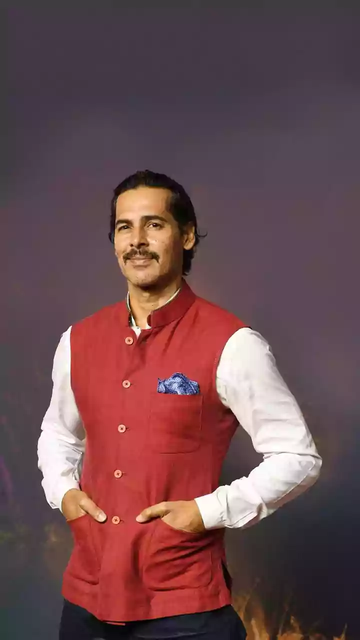 Dino Morea's Pens Emotional Note As His Father Passes Away; Bipasha Basu, Malaika Arora & Others Mourn Loss