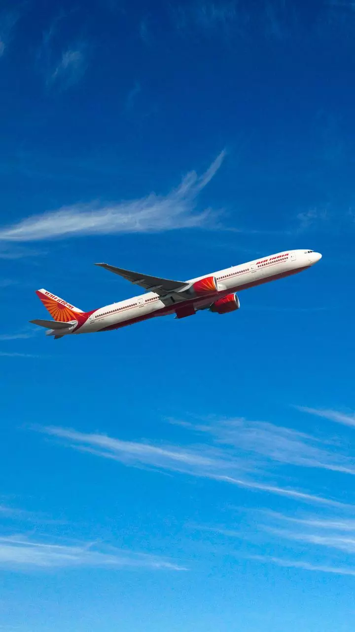 Air India's Mumbai-bound B777 plane suffers engine shutdown; returns to  Delhi