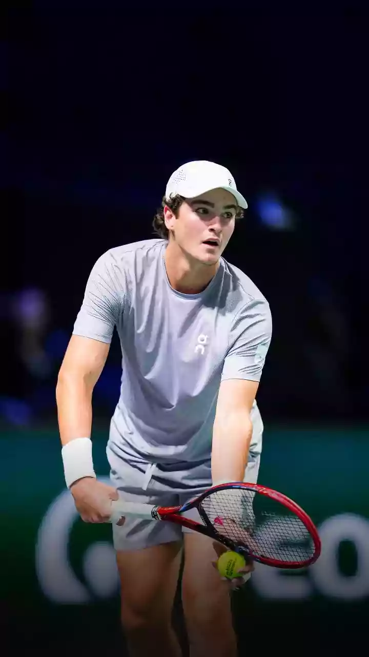 João Fonseca enfrenta Dino Prizmic nesta quarta-feira em Roland Garros
