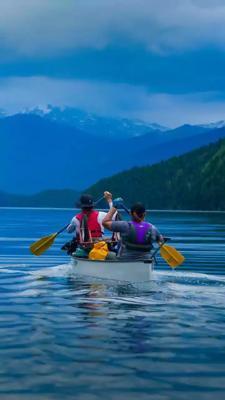 Budget-Friendly Rishikesh Rafting Hacks For Beginners Facing High Late-Monsoon River Water Levels