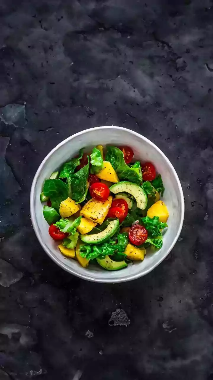 7 Vibrant Summer Salad Bowls: Refreshing & Easy Meal Ideas