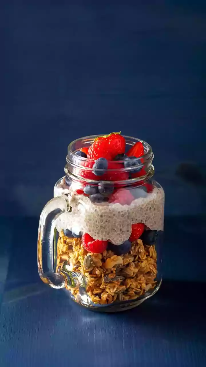 This sunflower seed parfait is super healthy!