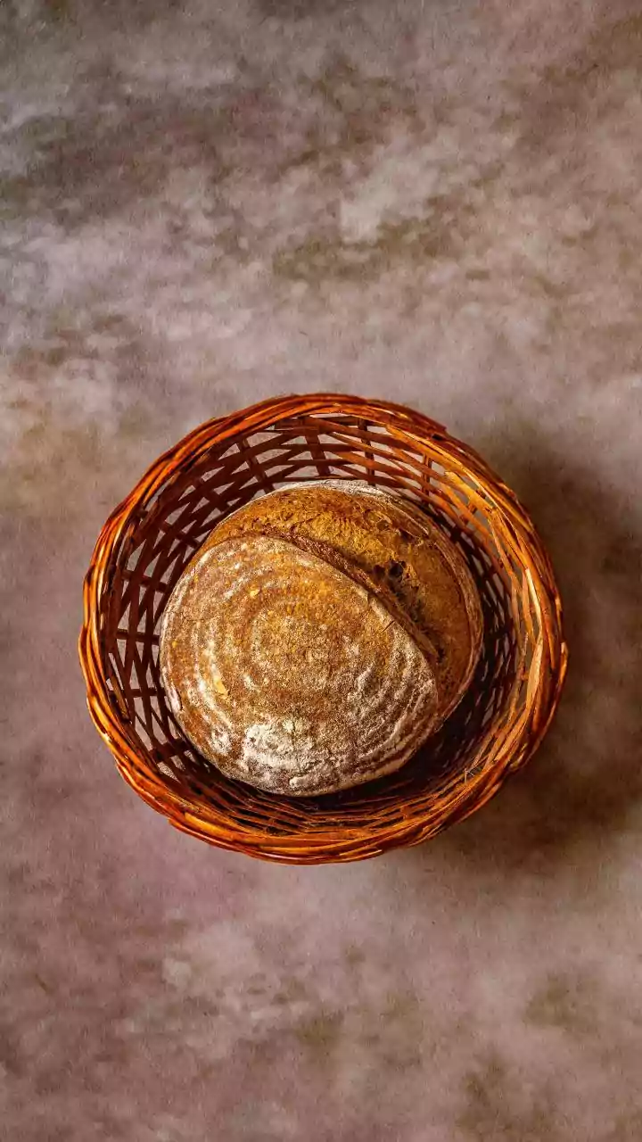 How to transform kitchen waste via millennial-led sourdough discard eco-baking techniques