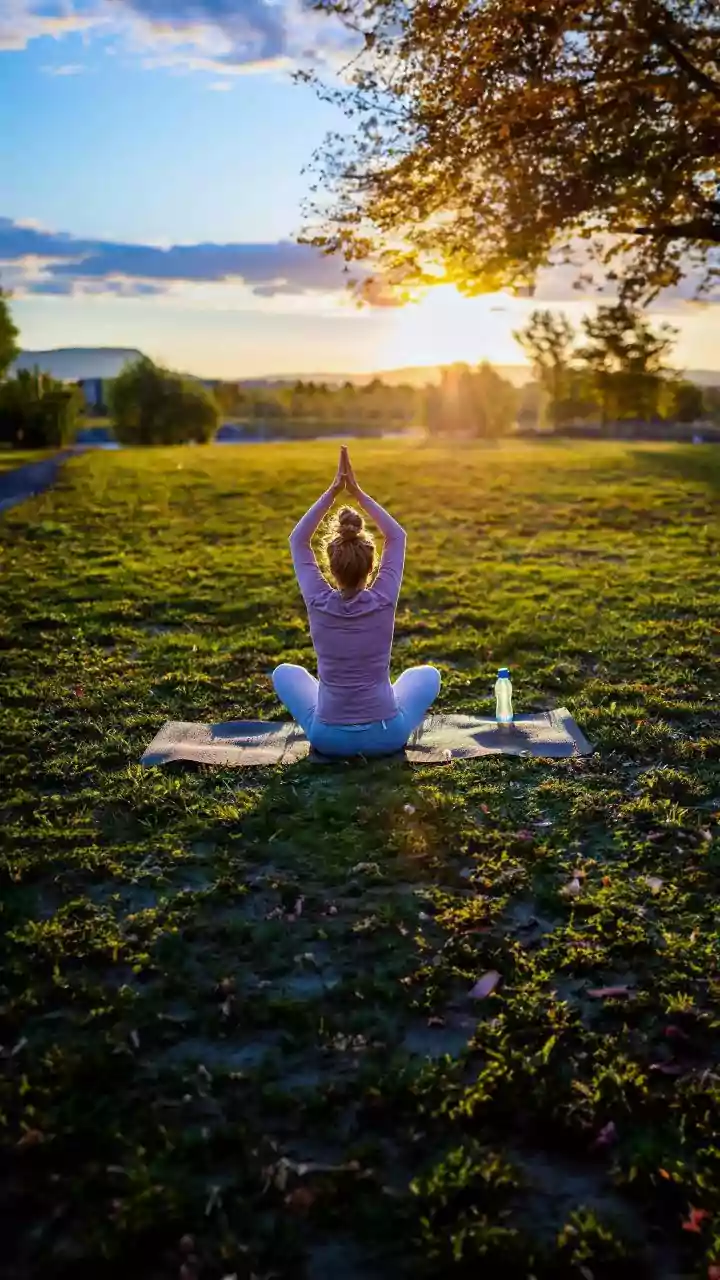 Cansada de tentar controlar tudo? Como usar o Yoga para viver melhor
