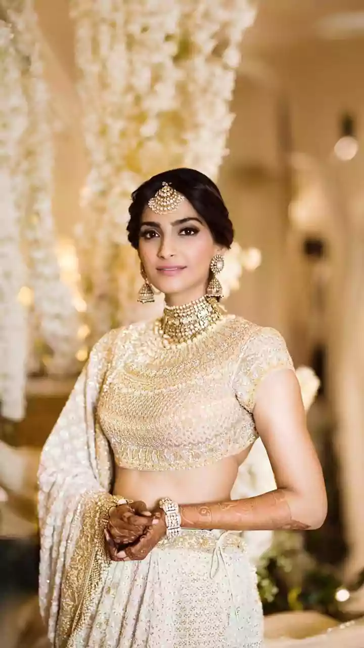 Pregnant Sonam Kapoor Glows In Velvet Blue Scooped Neck Gown At Mumbai Event