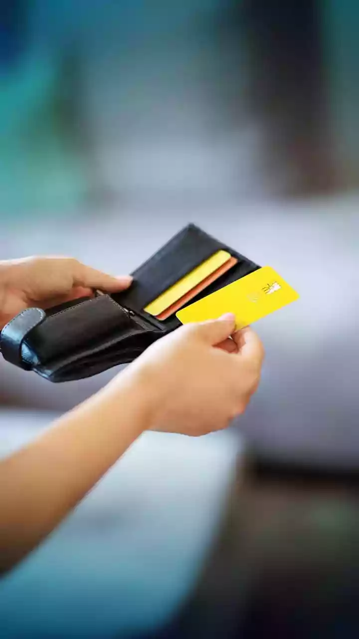 Small Shops Are Going Cashless — Here’s What’s Changing