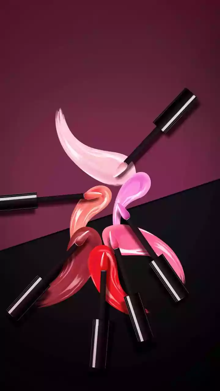 Glossy Lips Are Returning To Everyday Beauty