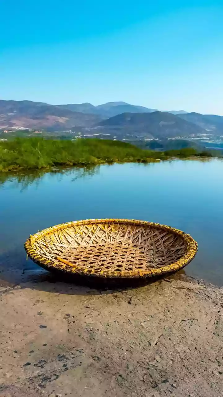 Periyar River's New Charm: Traditional Coracle Rides Launch at Panamkuzhy Eco Tourism Centre