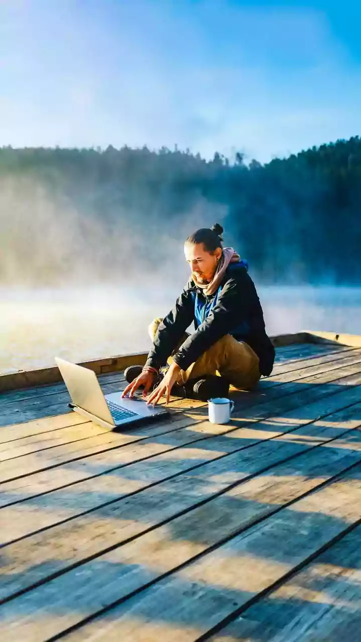 5 Strategi Freelancer Nomad Menciptakan Peluang Karier Secara Mandiri