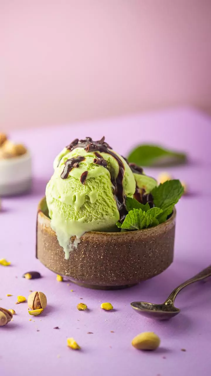 Make these easy pistachio desserts at home