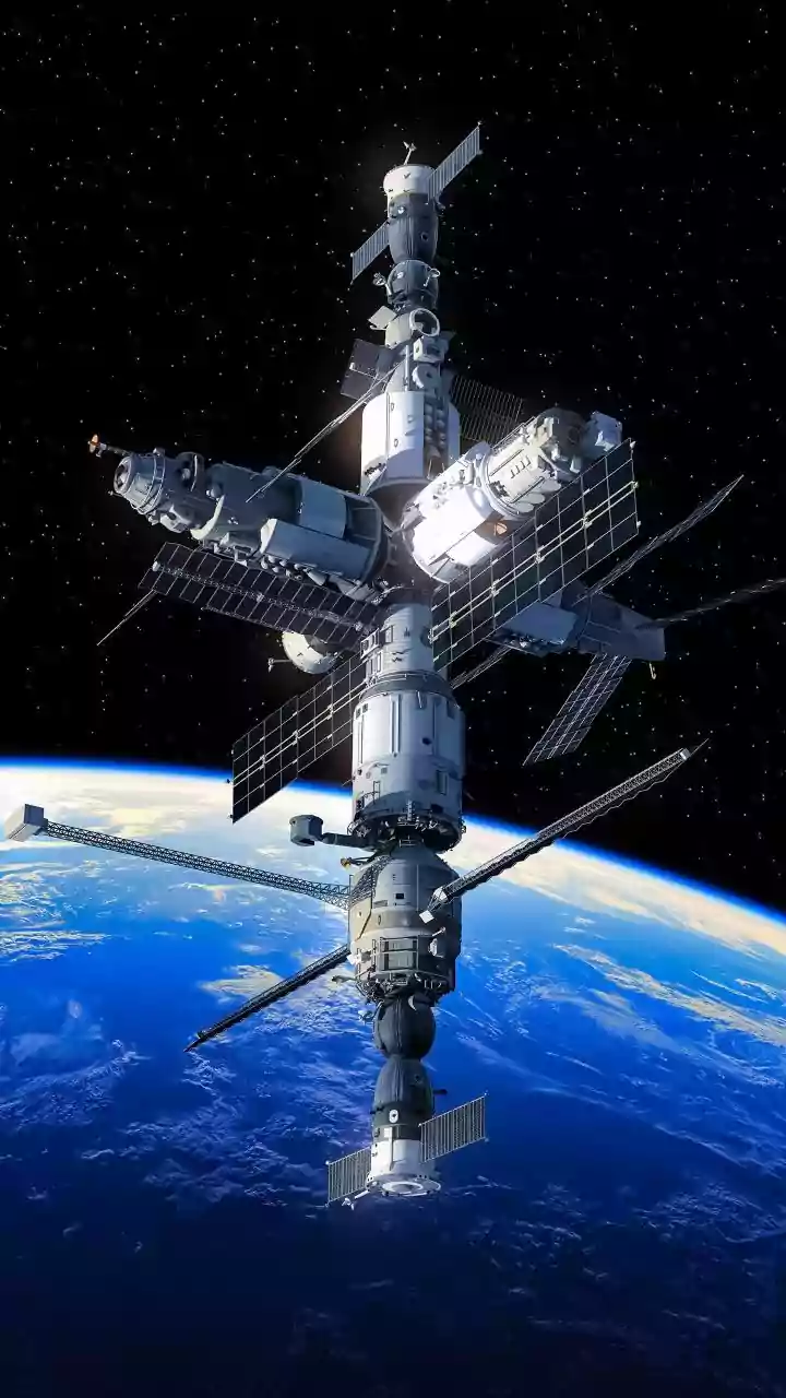 What Makes The ISS Visible From Earth? A Viewing Guide