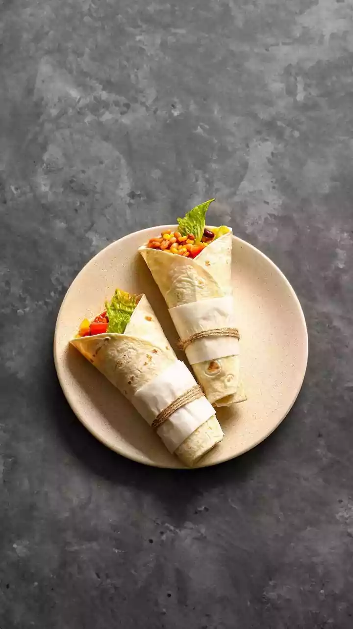 How to Make Protein-Rich Vegetarian Wraps With Chickpeas, Paneer and Beans