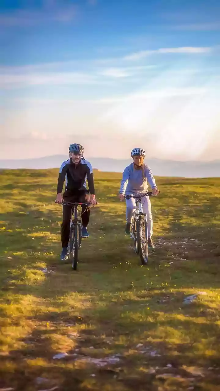 How to experience Africa's savannahs on a bicycle