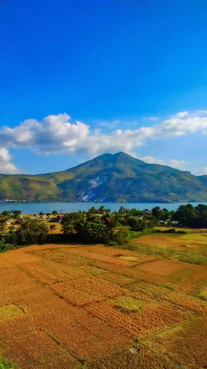 Mawlynnong Keeps Sundays for Its Community Rather Than Day Visitors