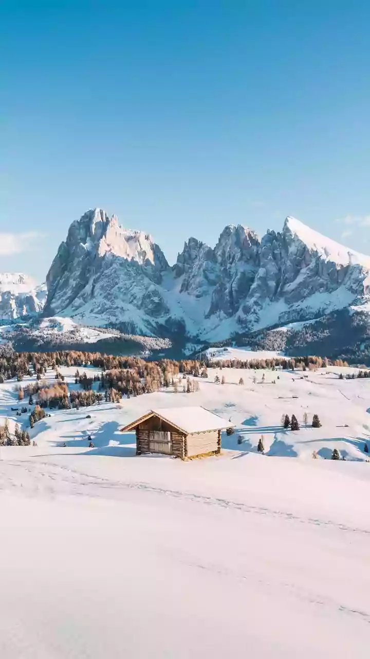 Margherita Hut: Italy's Majestic Mountain Retreat