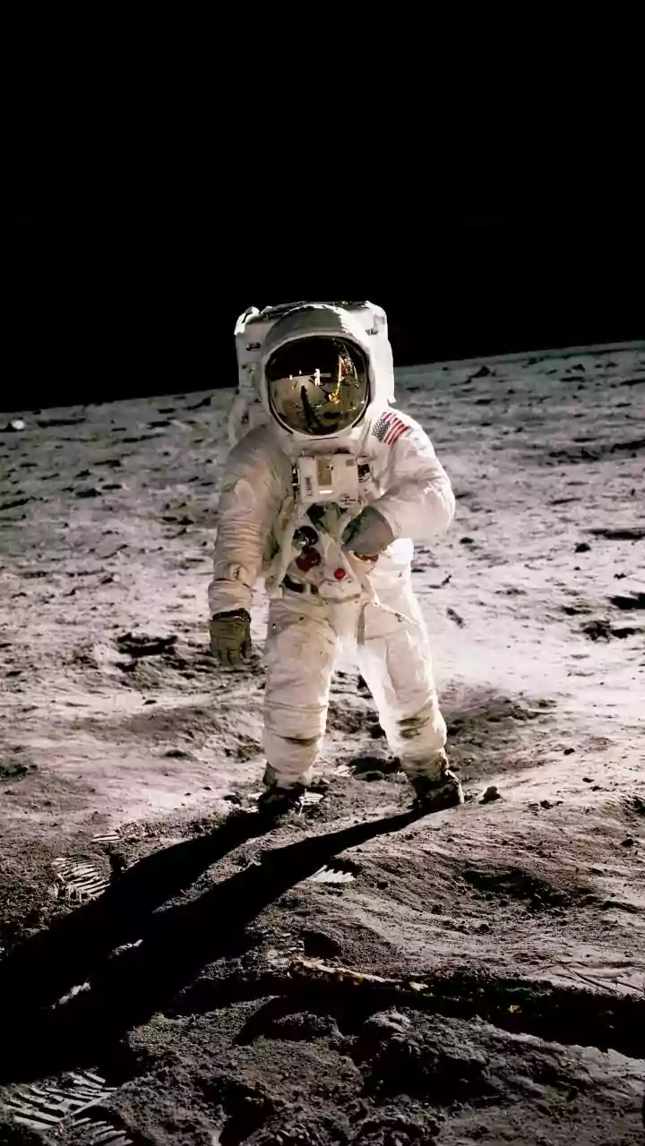 NASA Moon Dust Experiments Revolutionize Breathable Air Production For Future Lunar Astronauts